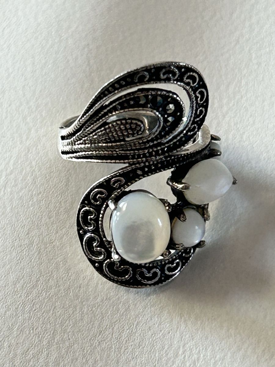 Anelli: Vintage Ring mit Perlmutt und Mondstein Cabochons, Silber – Usato da Düdingen venduto da Reconflo 1