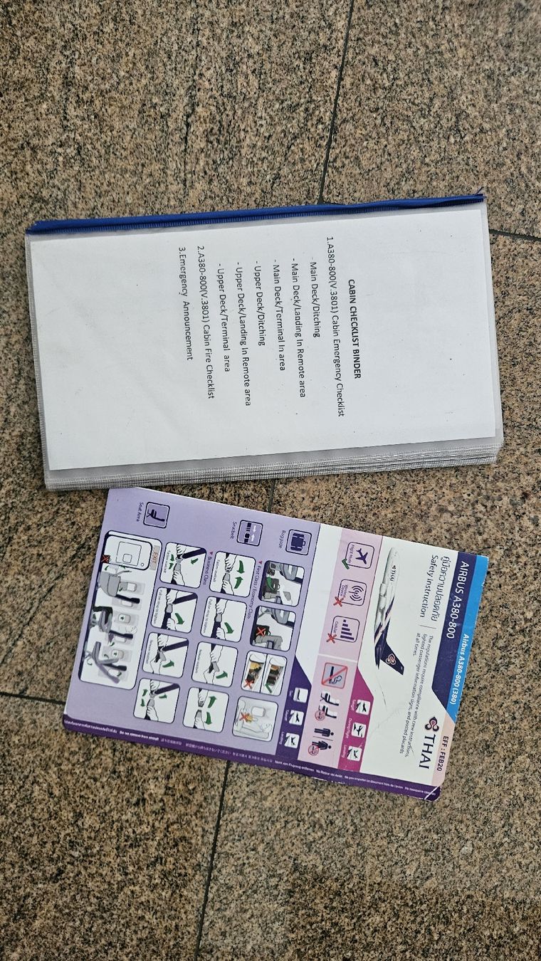 Documenti: Safety instruktion und Cabin checklist – Usato da Schaan venduto da xenon2790