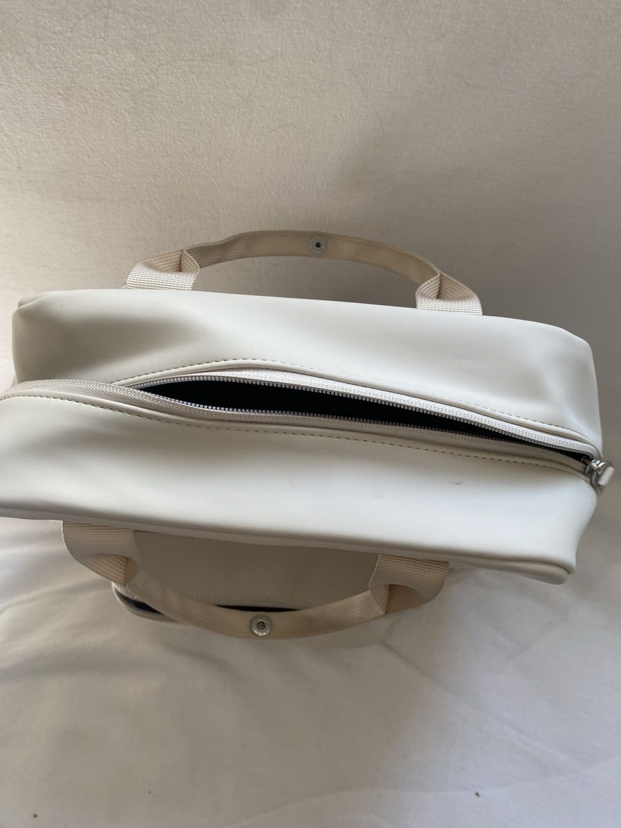 Kapten & Son Zaini: KAPTEN & SON – Usato da Mettmenstetten venduto da Eve_hy8n 3