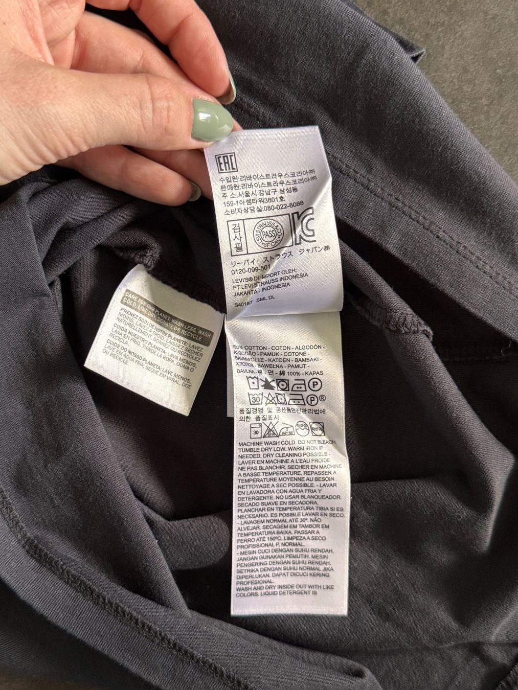 Levi's T-Shirts: Basic Shirt Levi‘s Gr. S anthrazit / grau – Gebraucht aus Rothrist von Fondgruebe 8