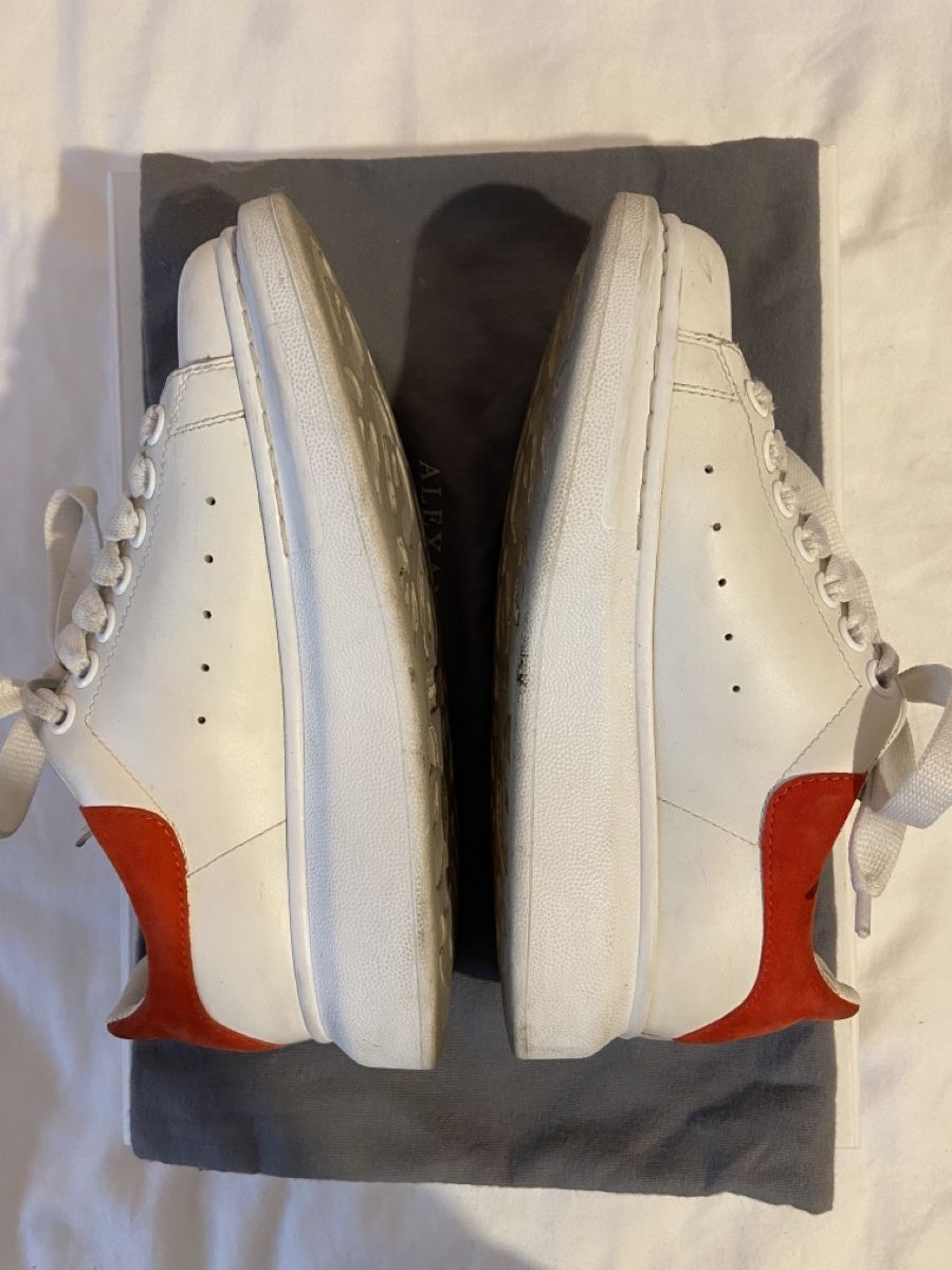 Alexander Mcqueen Damenschuhe: Baskets Alexander McQueen blanches et rouges à moitié prix ! – Gebraucht aus Chêne-Bougeries von sor_9rzp 3