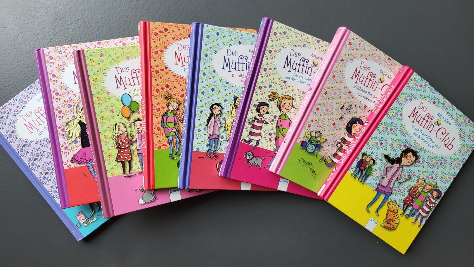 Libri: Muffinclub (8x) – Usato da Zürich venduto da Sibetti