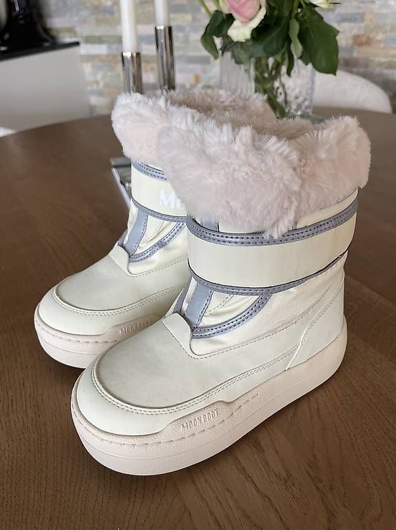 Moon Boot Schuhe für Mädchen: Neue Moonboots Schuhe – Gebraucht aus Inwil von 0107MI