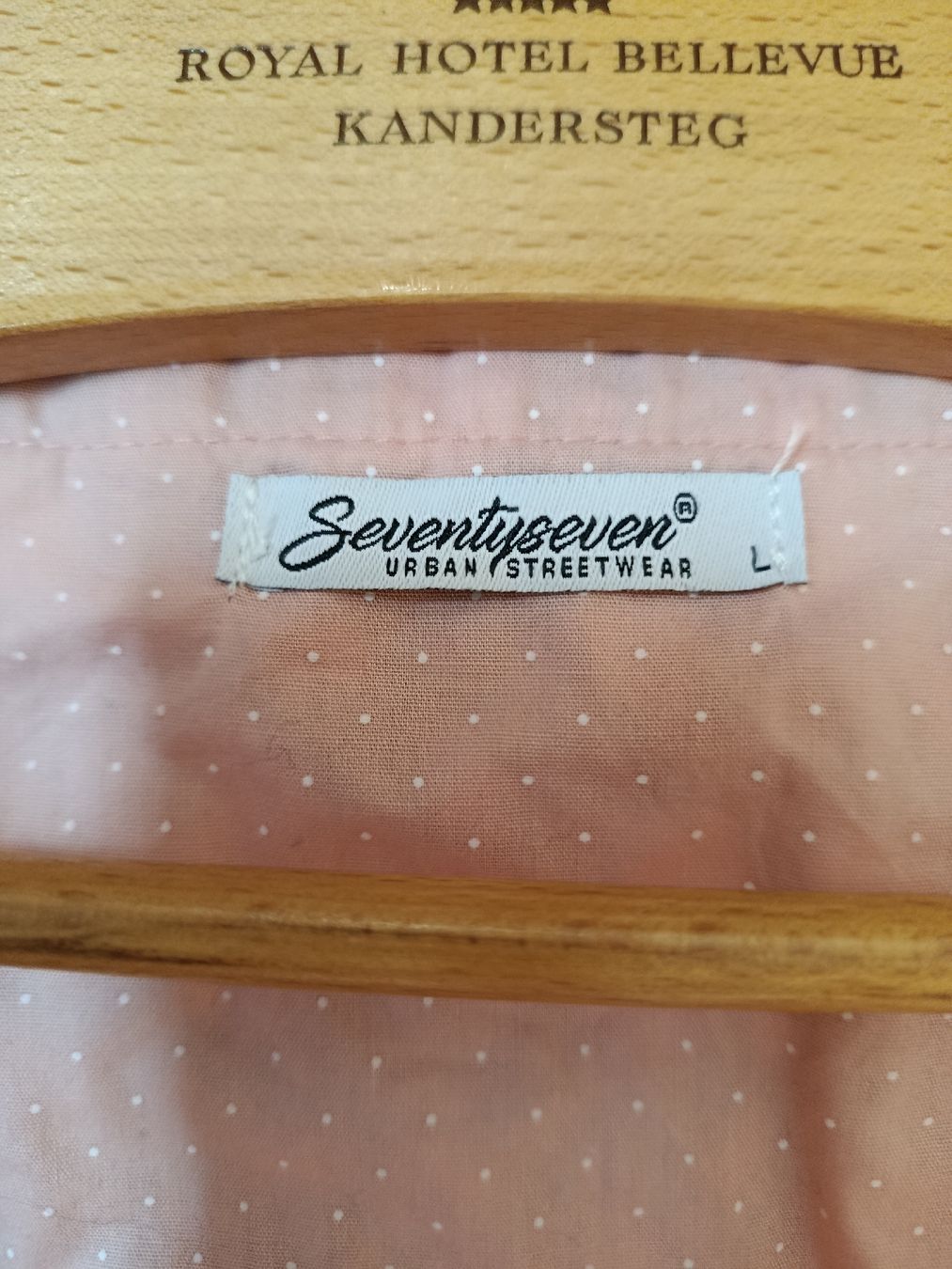 Blusen: Dirndl Oberteil Gr. L seventyseven – Gebraucht aus Wattwil von sunicheyenne 2