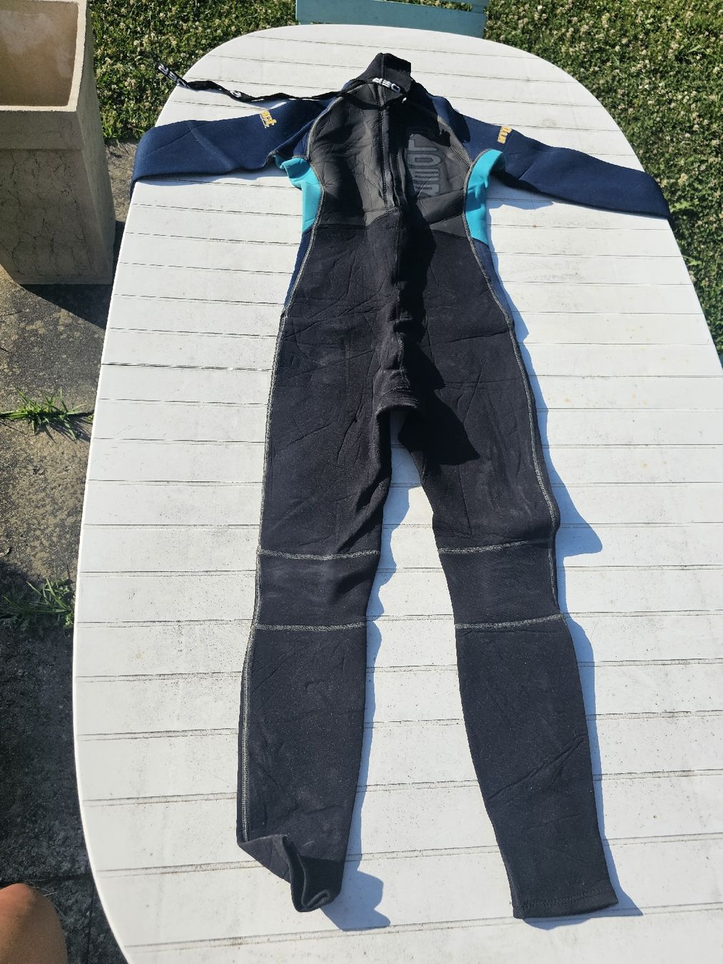 Mute per immersioni: Combinaison de plongée Impact 3X2, taille M. – Usato da HENNIEZ venduto da mjm_vp6n 1