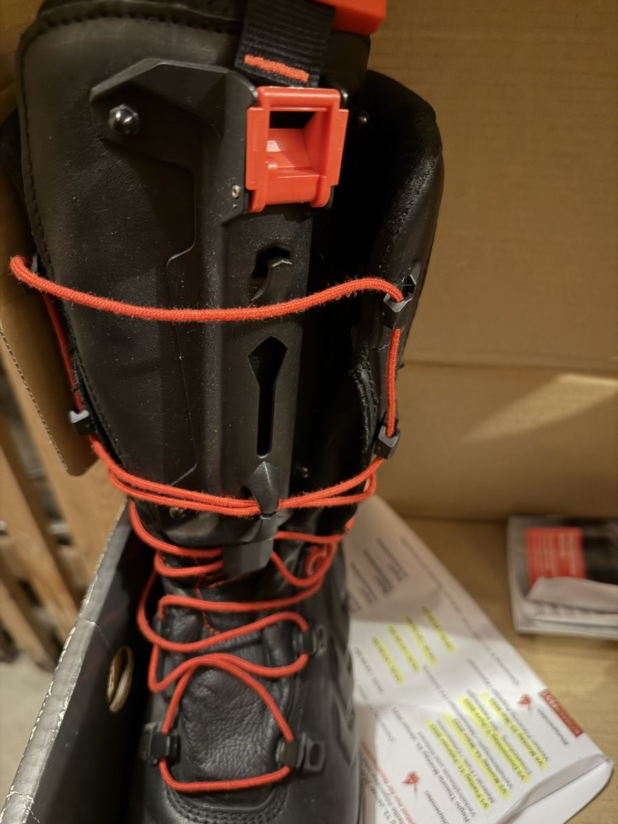Scarpe da uomo: Feuerwehr BOROS B4 – Nuovo e nell'imballaggio originale da Basel venduto da Frenchie-Bulldog 1