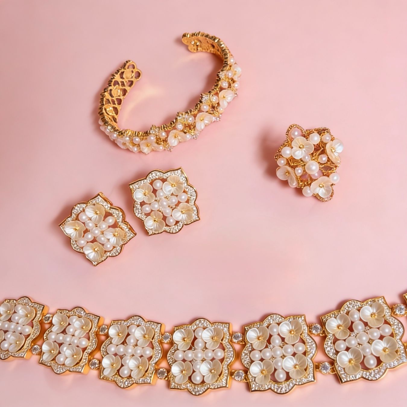 Altri gioielli: Parure Fleur de perle – Nuovo e nell'imballaggio originale da St-Maurice venduto da Sandrinette123 2