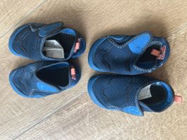 Chaussures aquatiques bleues taille 26 enfant usé
