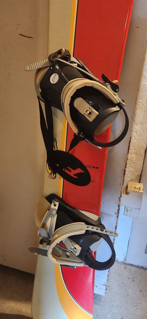 Nidecker Boards: Snowboard next 159cm mit Bindung – Gebraucht aus Zürich von syl_bhd2 1