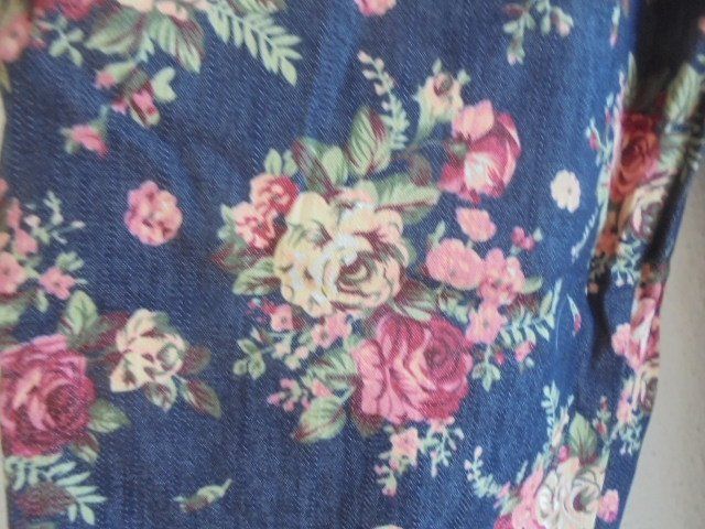 Jeans: Jeans mit rosa ROSEN  Gr. 40-42 – Nuovo (secondo la descrizione) da Hinwil venduto da Glasperlen 3