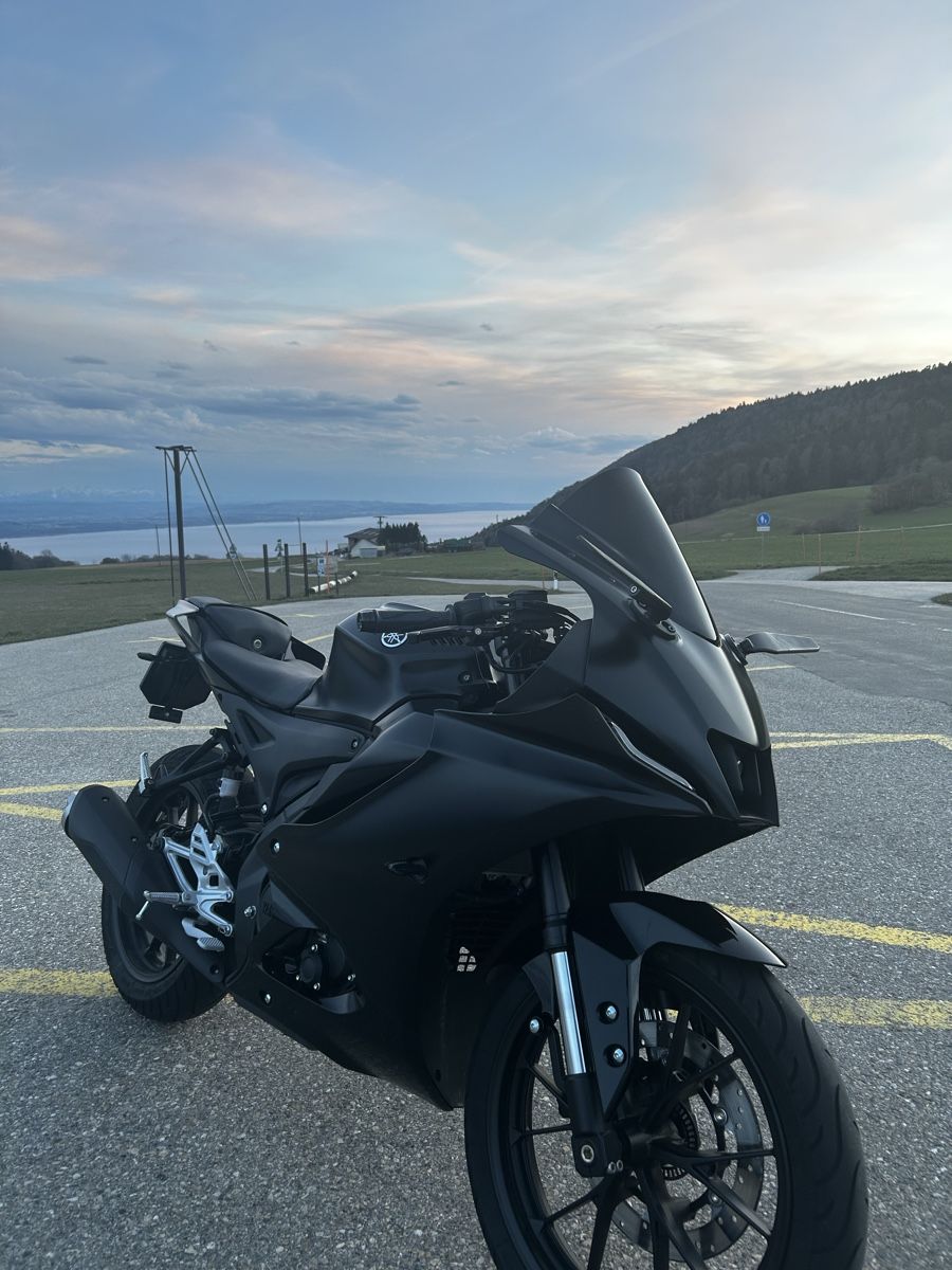 Yamaha Strasse: Yamaha YZF R125 – Gebraucht aus Vinelz von Lewis001 1