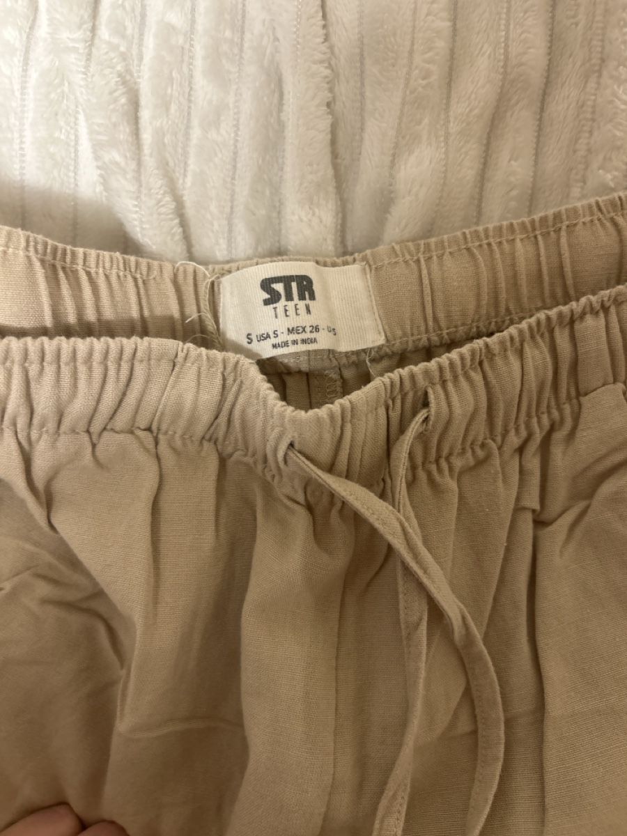 Stradivarius Pantaloni: Leinerhose S Stradivarius – Nuovo (secondo la descrizione) da Niederbipp venduto da erz_m875 1