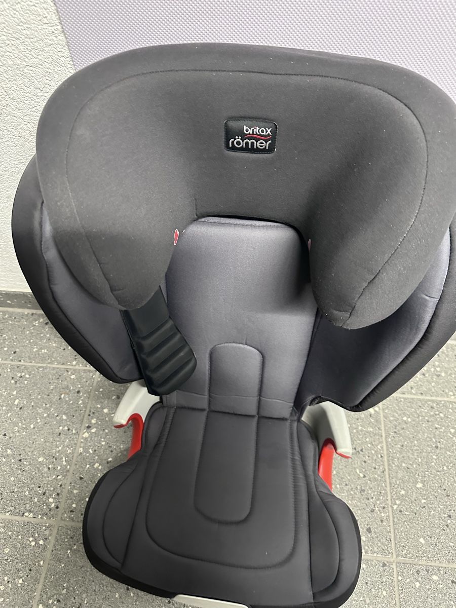 Britax Römer Seggiolini per auto: Kindersitz Britax Römer – Usato da Bütschwil venduto da hfs2010 8