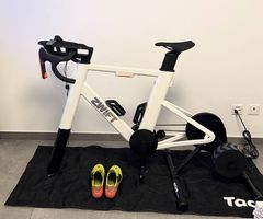 ZWIFT RIDE WITH KICKR CORE 2