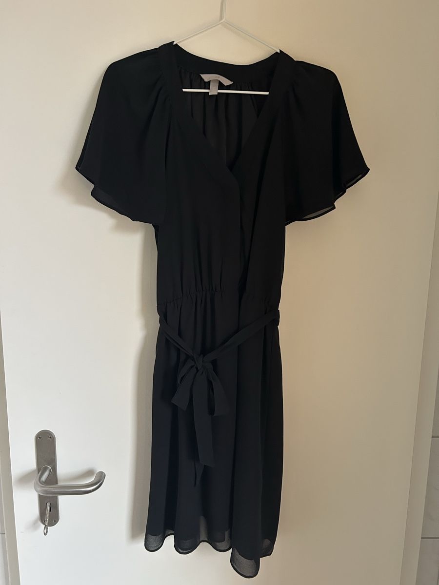 H&M Vestiti: Schwarzes H&M Kleid Grösse S – Usato da Uster venduto da xBeccax