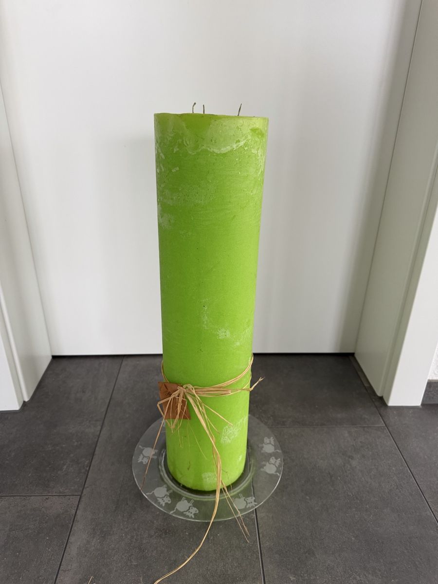 Candele: Grosse grüne Kerze – Usato da Bertschikon venduto da xty_yf6h