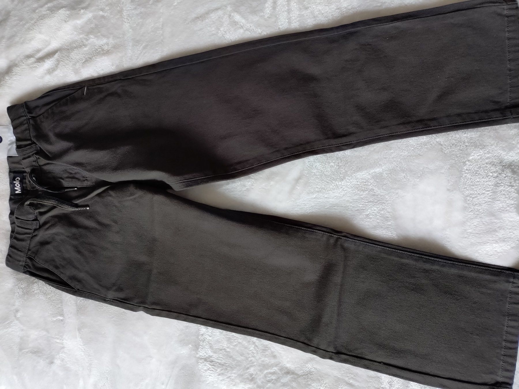 Molo Pantaloni: Molo Hose Regular Fit Aesy  Gr. 140 – Nuovo e nell'imballaggio originale da Bottmingen venduto da Malina_Outlet