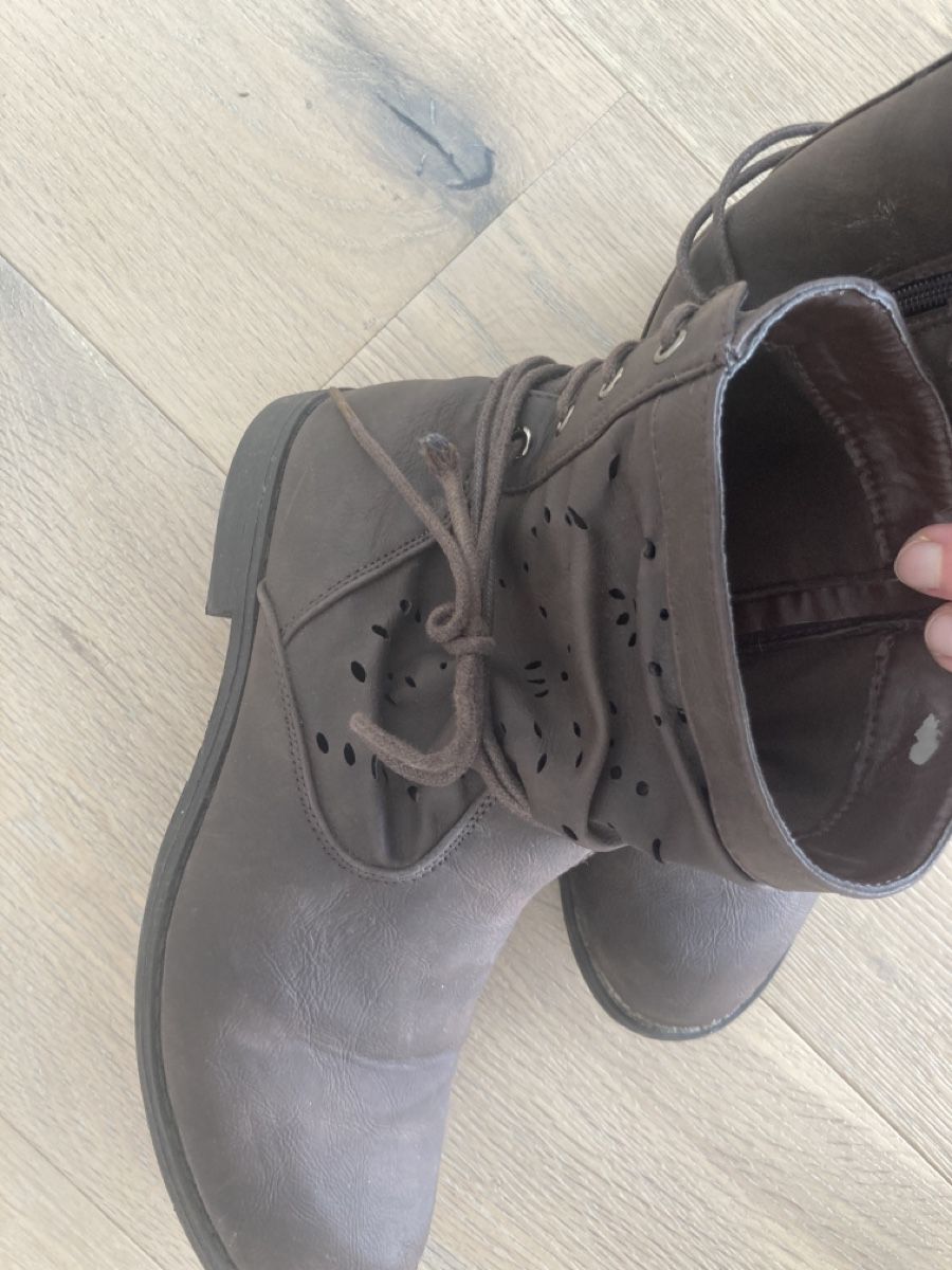 Scarpe da donna: Stiefel dunkelbraun Gr. 38 – Usato da Eggenwil venduto da Lissi82 2