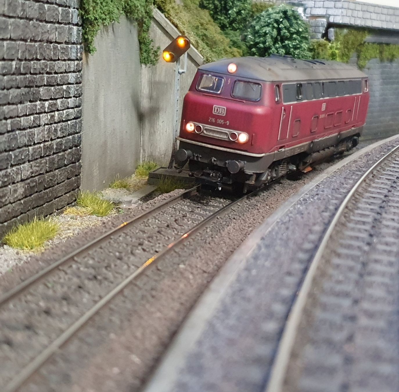 Märklin Modellini di ferrovie: BR 216 LOLLO, DB, MARKLIN 3679, DIGITAL + PATINE – Usato da Loveresse venduto da FIFILOULOU 2