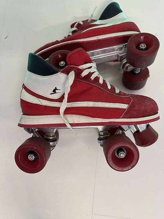 Pattini in linea & Pattini a rotelle: Vintage Rollschuhe Grösse 42 – Usato da Zürich venduto da reg91