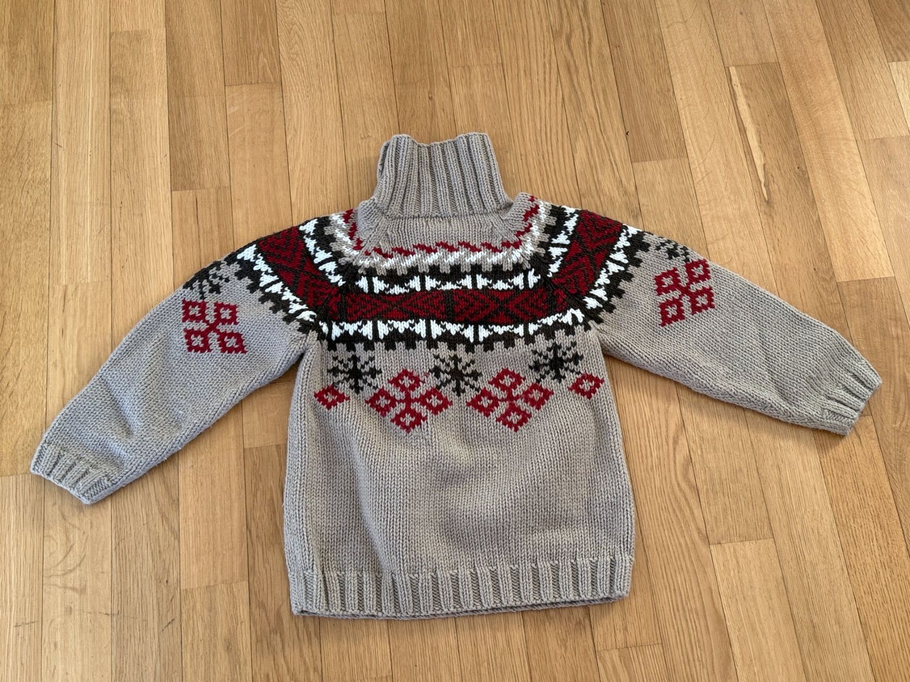 Maglioni & Felpe: Weicher Norweger Kinderpulli mit 50% Wolle 126/128 - 8J. – Usato da Neerach venduto da topshotta 2
