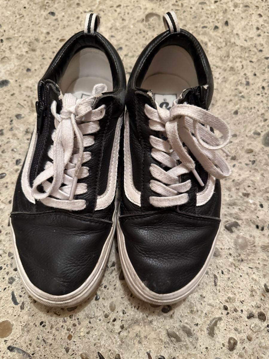 Vans Scarpe da donna: LIMITED Vans Skool Leather Black White Sneakers – Usato da Dübendorf venduto da zhe_69pd 1