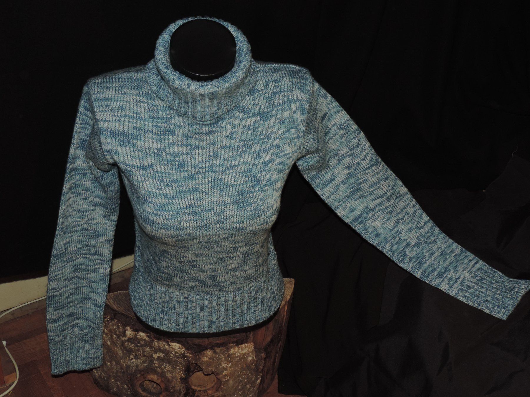 Pulls & Sweat-shirts: pull bleu multi en maille – D'occasion à Genève par Axelle333 3