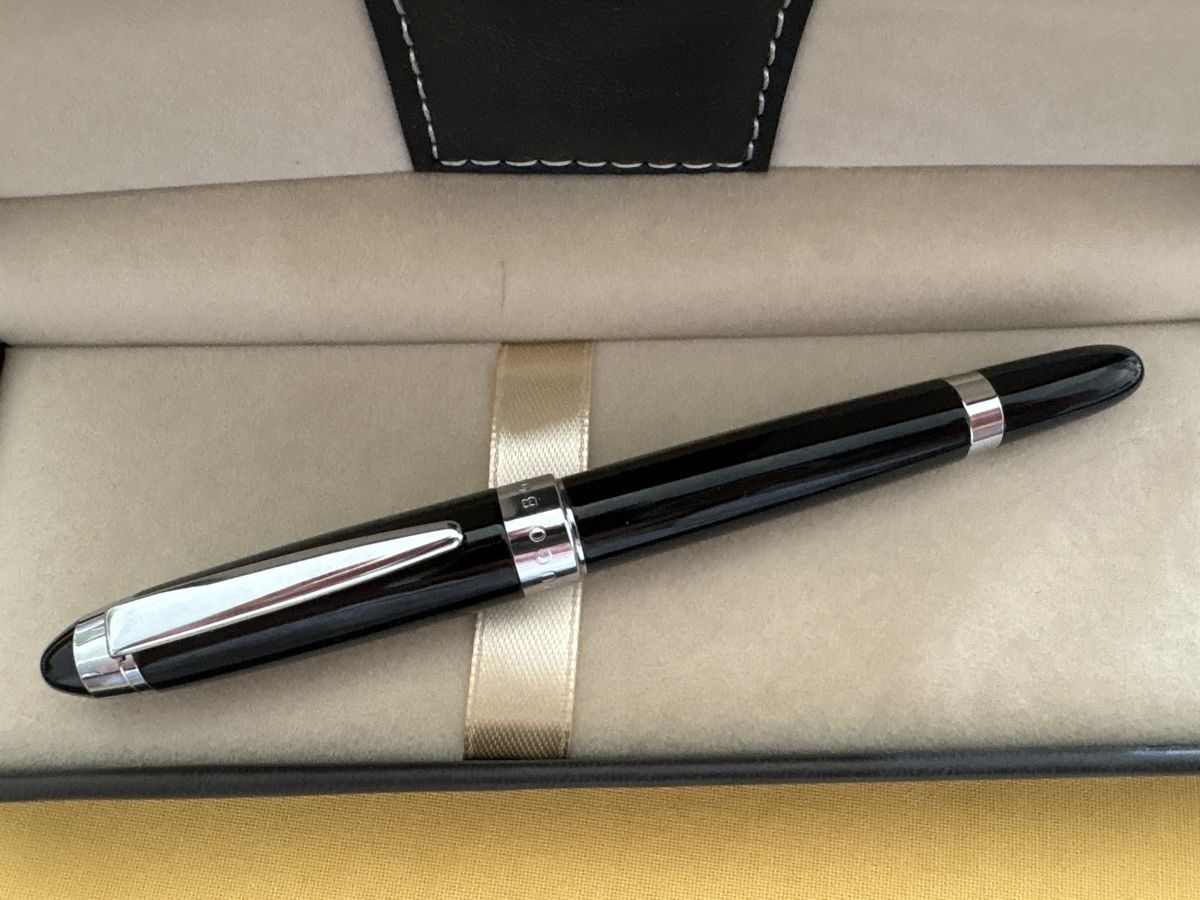 Penna & Evidenziatori: Hugo Boss writing – Nuovo (secondo la descrizione) da Lugano venduto da Edera49 2
