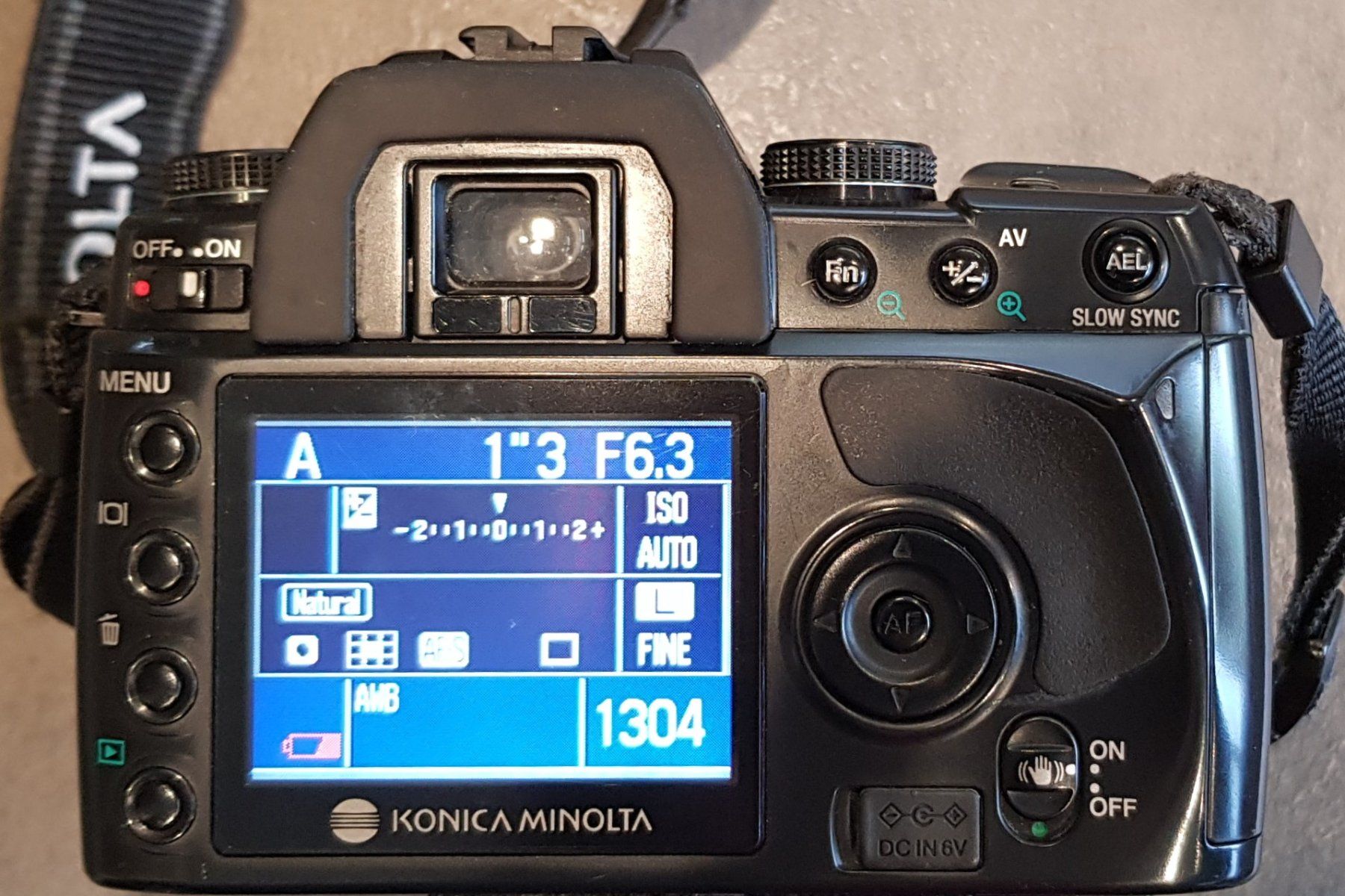 Konica Fotocamera: Spiegelreflex-Kamera Set – Usato da Gwatt (Thun) venduto da grumi 2