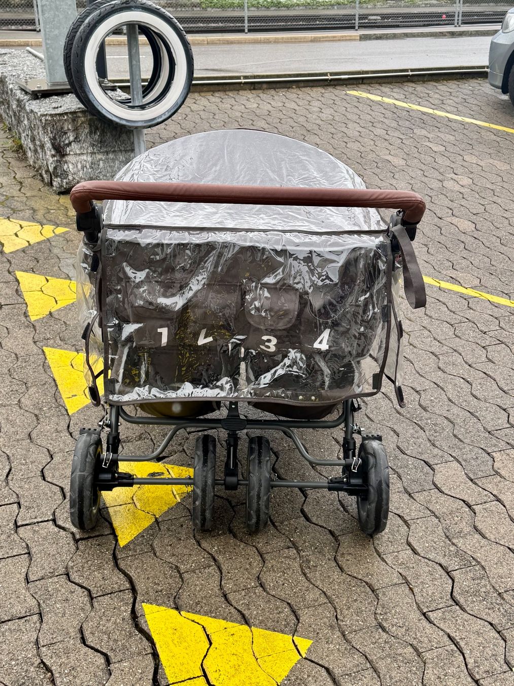 Carrozzine: Kinderwagen für Vierlinge, Zwillinge oder 4 Kinder – Usato da Wettingen venduto da AskaB 3