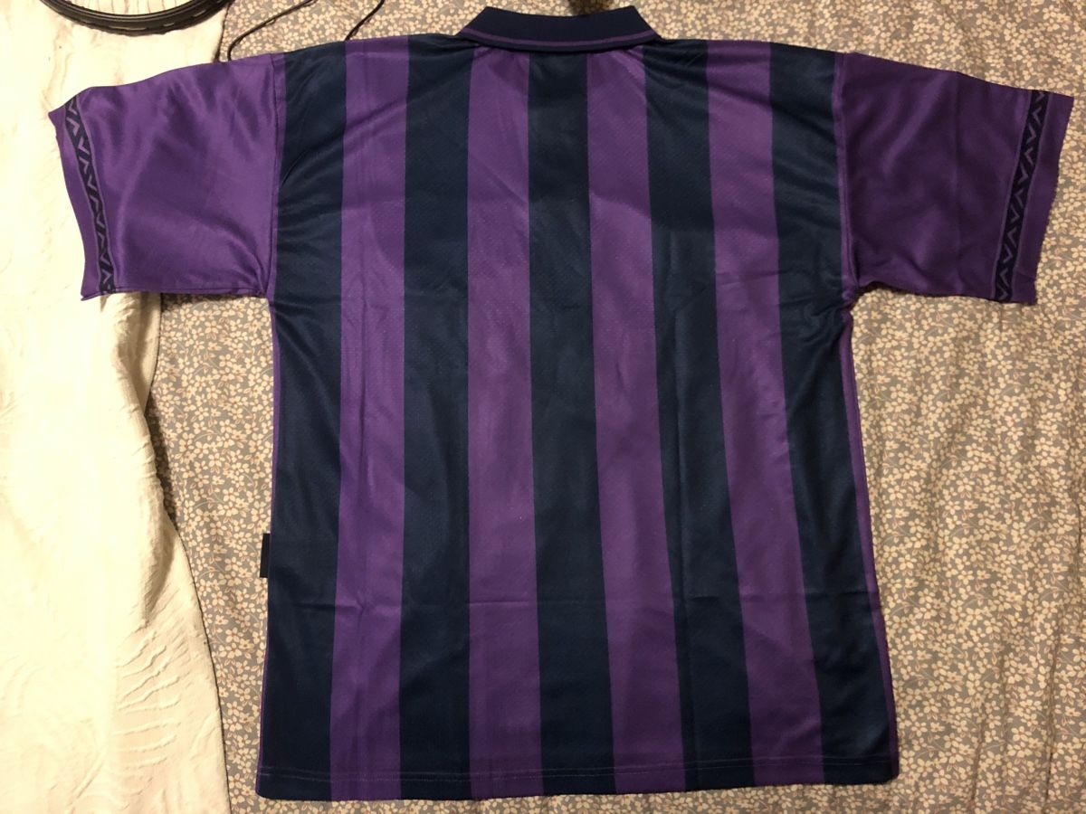 Leibchen & Hosen: Tottenham maillot – Neu und originalverpackt aus Le Grand-Saconnex von focamix 3