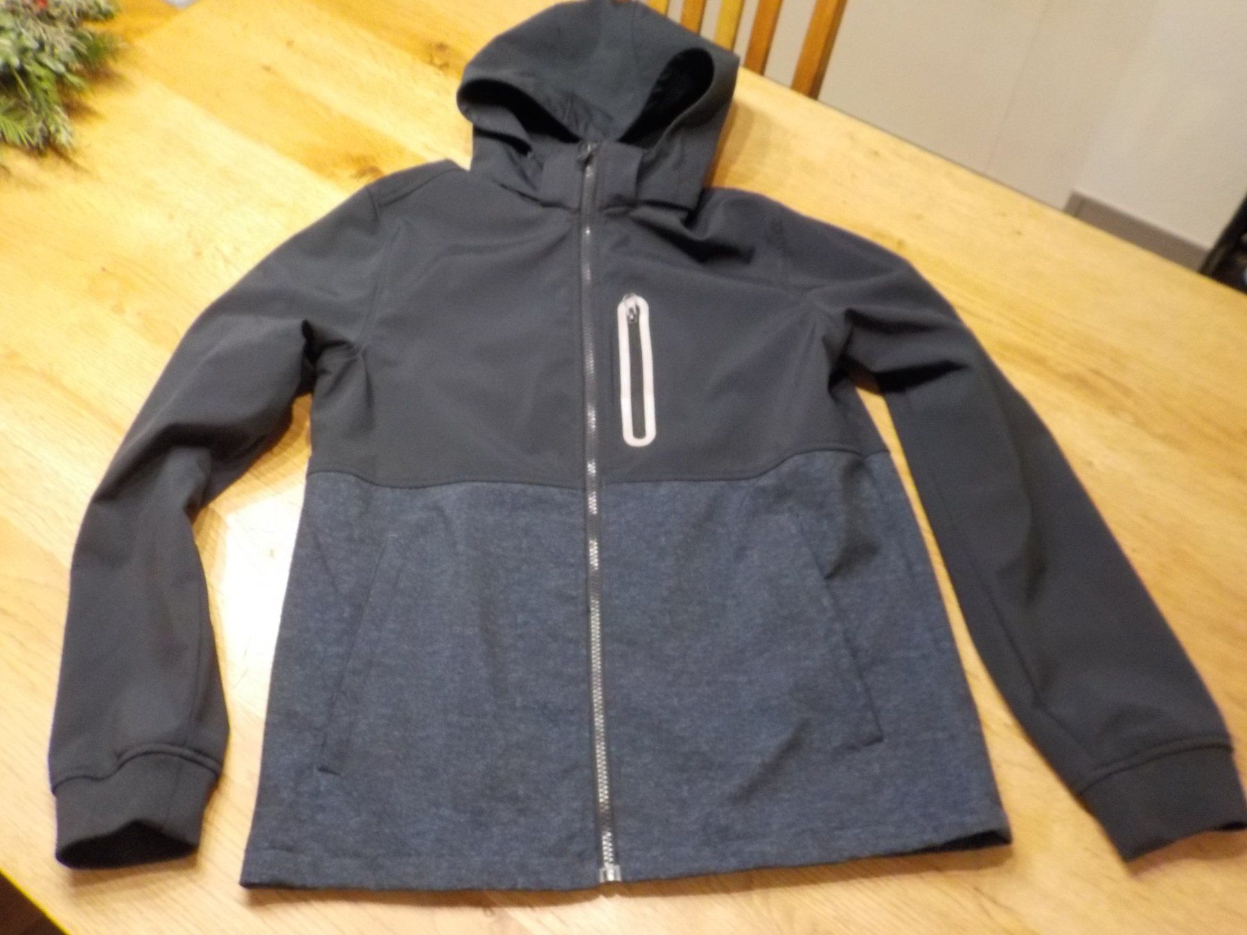 Nike Lotti di vestiti: Kleiderpaket 2teilig Grösse 158-170 – Usato da Zürich venduto da piervier4 4