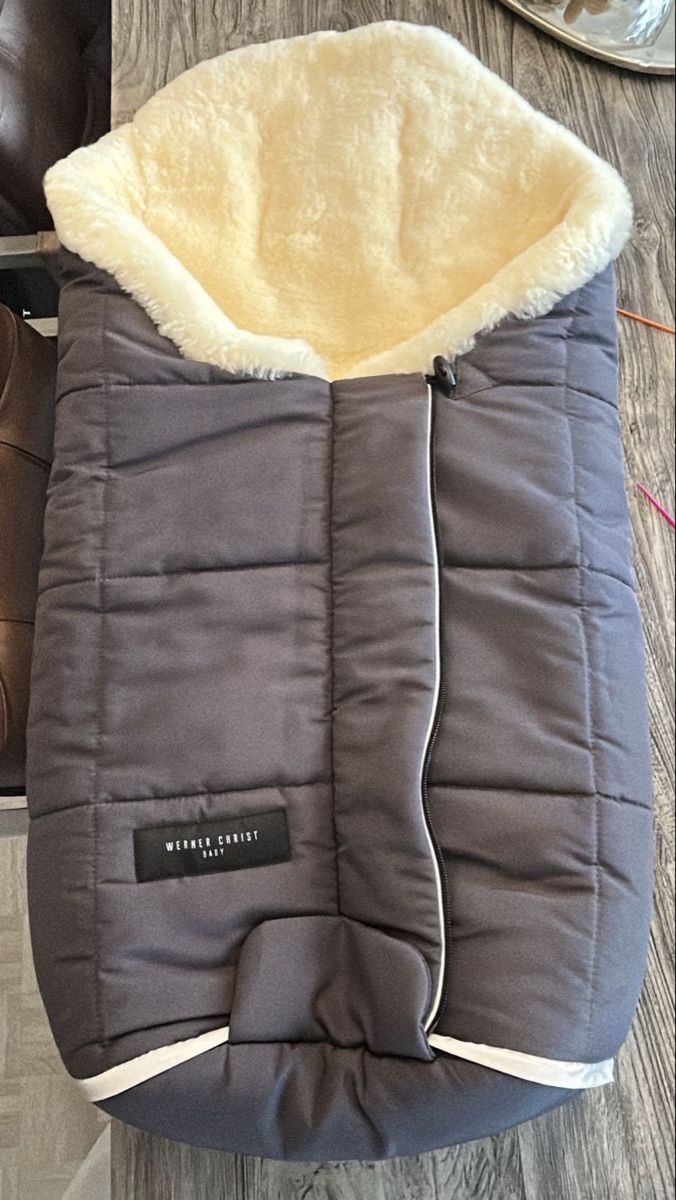 Werner Christ Sacchi a pelo: Lammfellfusssack von Werner Christ – Nuovo (secondo la descrizione) da Walchwil venduto da lil_6t8v