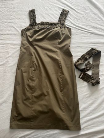 Kleid mit breiten Träger mit Gürtel "Jones" Gr. 40 olivgrün
