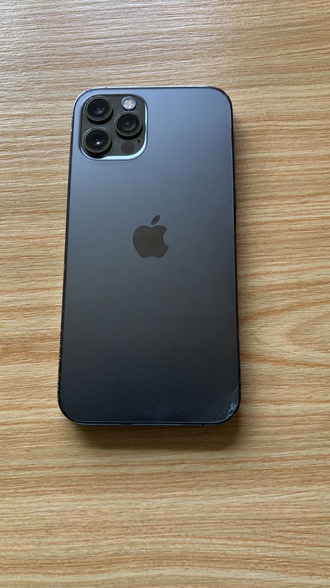 Apple Telefoni cellulari / Smartphones: iPhone 12 Pro 256 GB – Usato da Ibach venduto da Stoffli 2