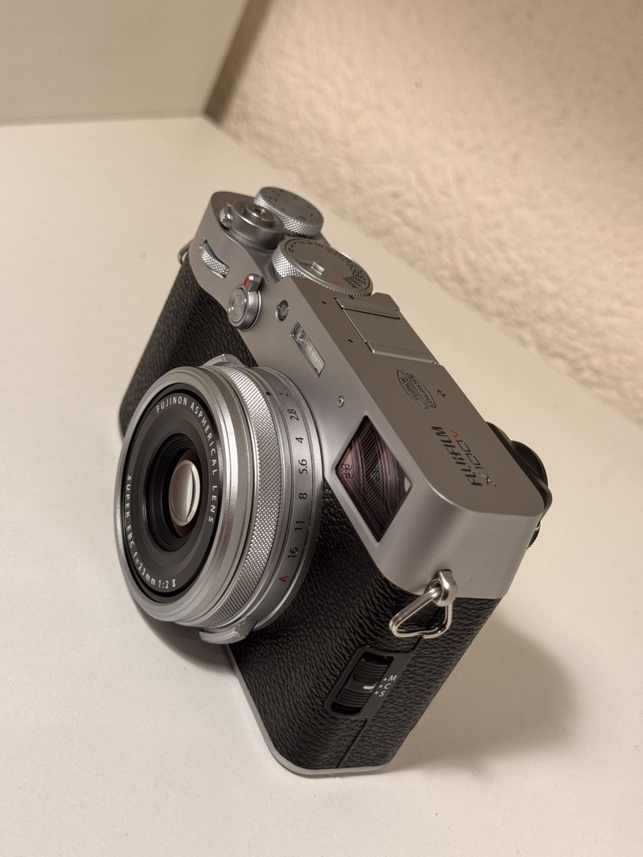 Fujifilm Fotocamera: New Fujifilm X100V - Silver – Nuovo (secondo la descrizione) da Lausanne venduto da per_nd75 1