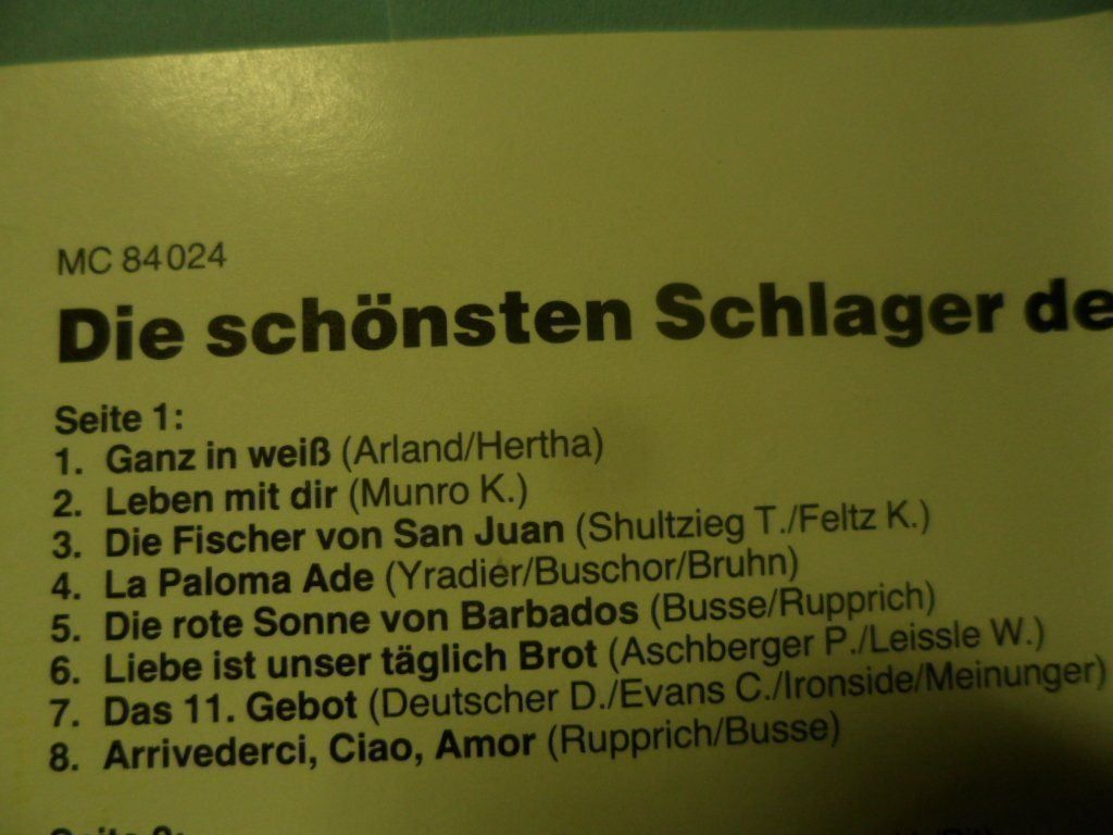 Musicassette: Die schönsten Schlager der Liebe – Usato da Langnau i. E. venduto da mar_hw58 1