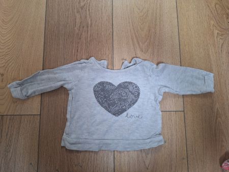 Süsses Mädchen Langarmshirt mit Herz, Grösse 68