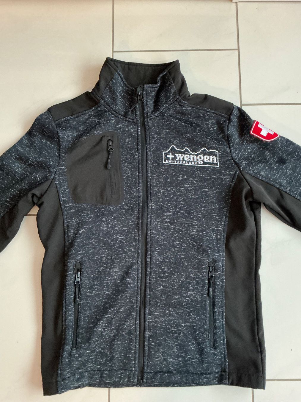 Giacche: Fleece Jacke Wengen Gr.S – Nuovo e nell'imballaggio originale da Biel-Benken BL venduto da Sahra1 1
