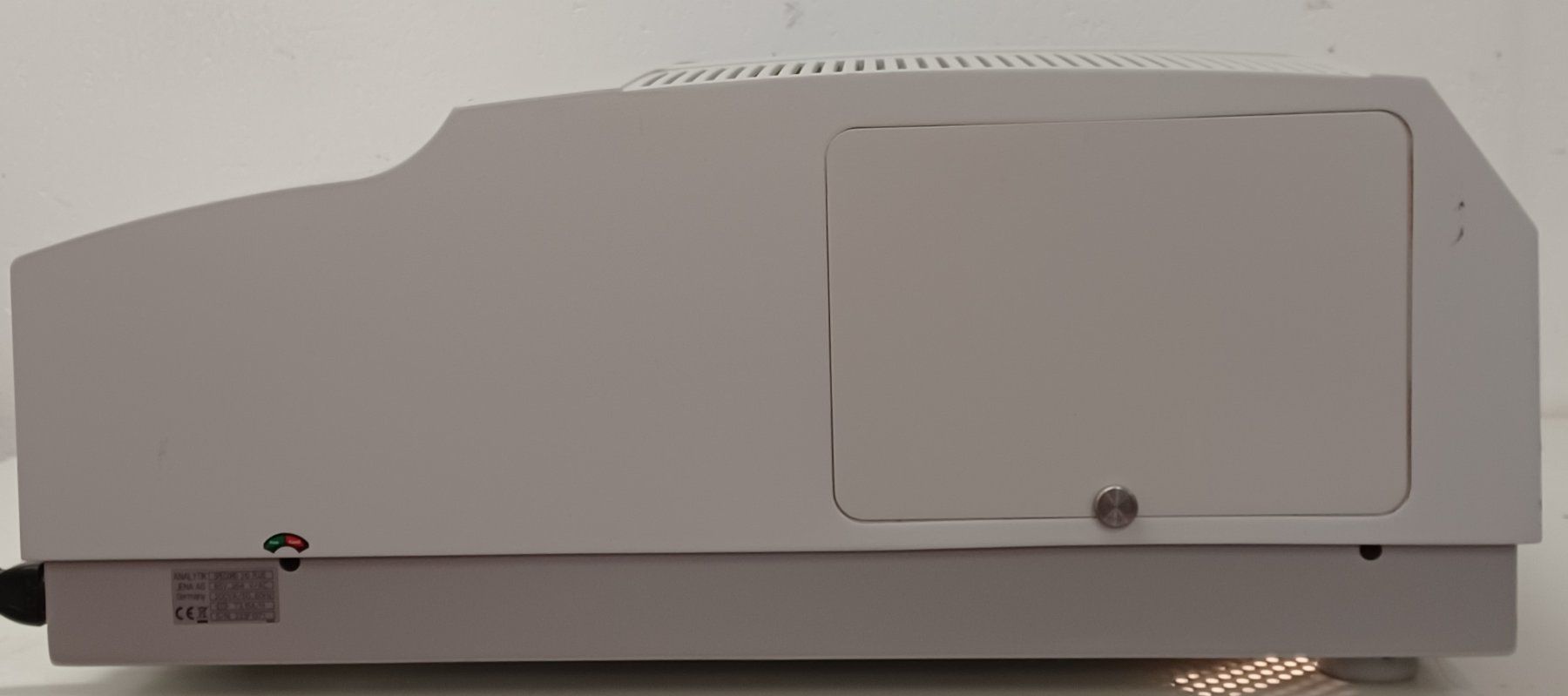 Tutte le macchine: Analytik Jena Specord 210 Plus Spectral photometer – Usato da Niederdorf venduto da LeptonAG_Labor 6
