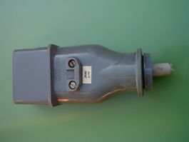 Stecker J 40    ( auch J15-J75 )