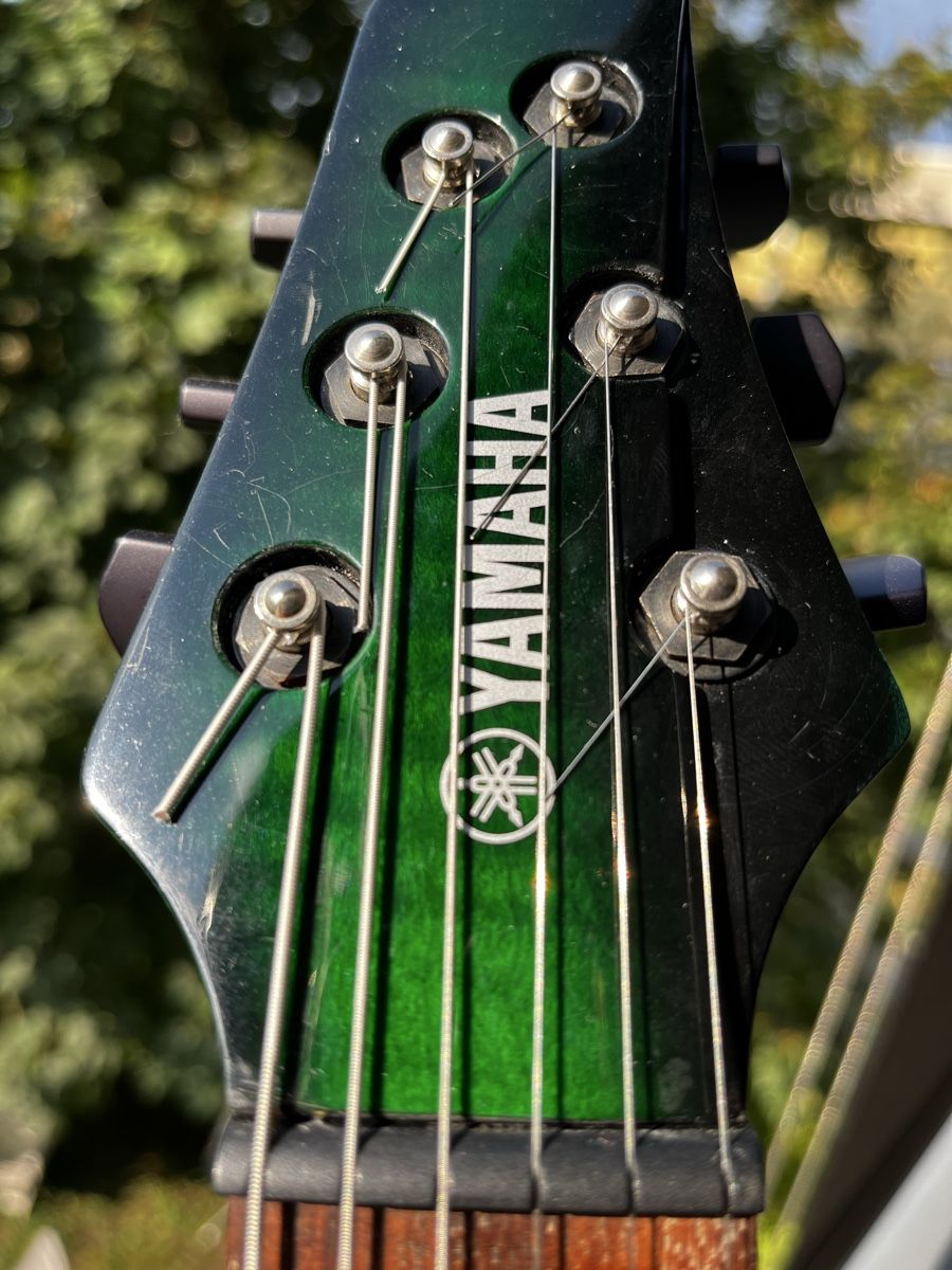 Yamaha Instruments de musique: Yamaha RGX TT  – D'occasion à La Neuveville par lejocko 4