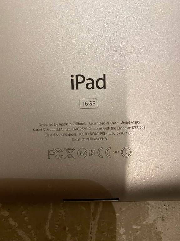 Tablet PC: IPad 16GB – Usato da Collombey venduto da Le69ro 3
