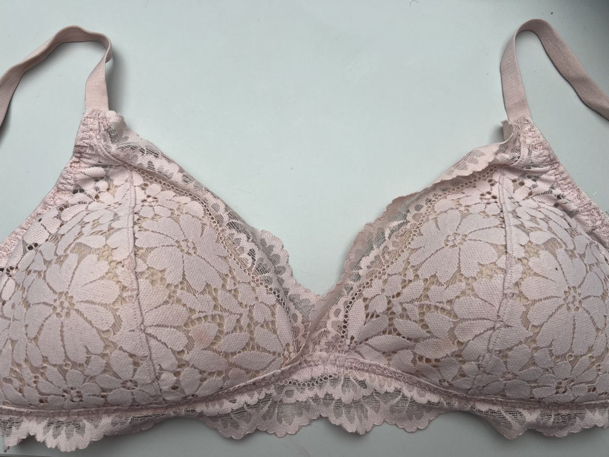 Altra biancheria intima: Lot de 4 soutiens gorges! – Usato da Vernier venduto da lea_77bv