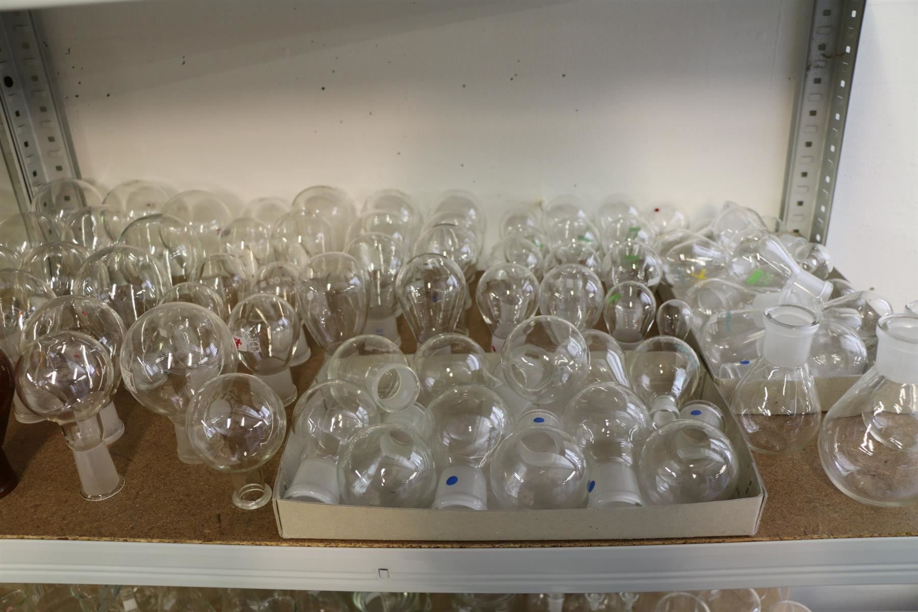Gläser: Laborglas Birnenkolben 3000ml – Gebraucht aus Hölstein von  4
