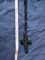 Collier noir avec pendentif croix - neuf, jamais porté!