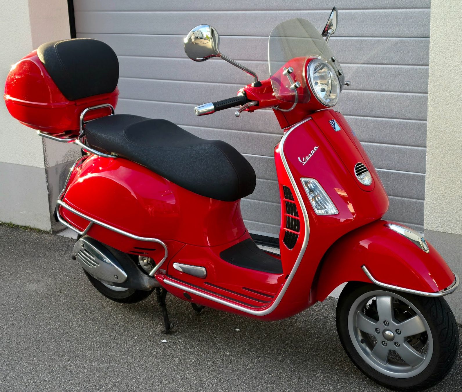 Piaggio Vespa GTS 250 ABS frisch ab Service und MFK (D'occasion) à ...
