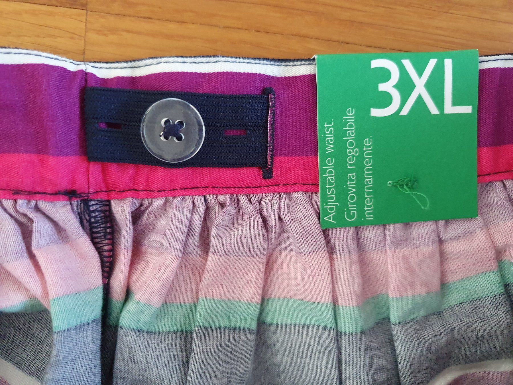 Benetton Kleider & Röcke: Benetton Rock (neu) – Neu und originalverpackt aus Zürich von Modnok 2
