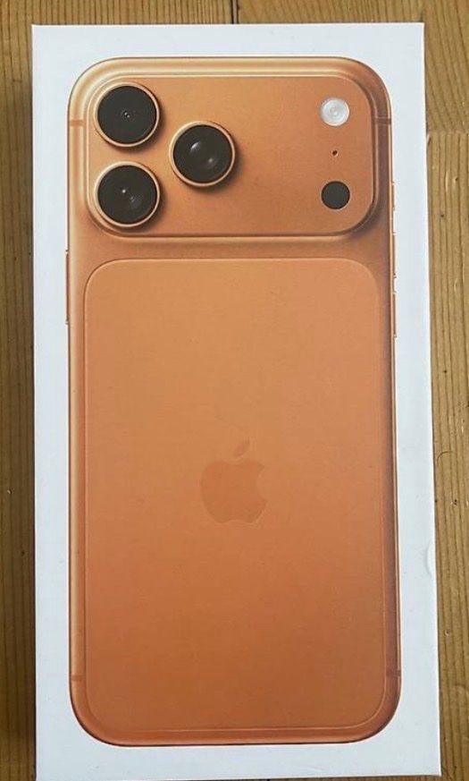 Apple Telefoni cellulari / Smartphones: iPhone 17 pro Max 256Go – Nuovo e nell'imballaggio originale da Sion venduto da lmb_wy8m