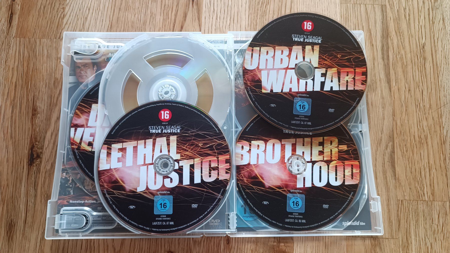 Tutti i DVDs: Steven Seagal - The True Justice Collection – Usato da Oberkulm venduto da Plankton 3